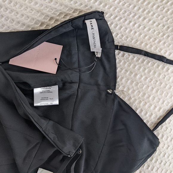 Fame and Partners Jumpsuit in Black NWT - Picture 9 of 14